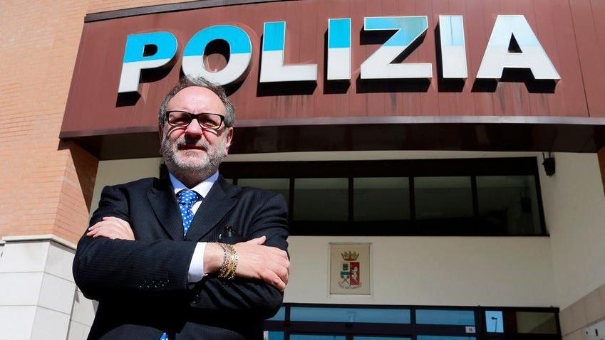 «Creeremo più sicurezza con i poliziotti in strada»