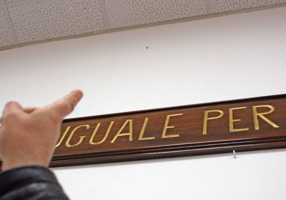 Presente solo in aula F, nelle aule A e D ci sono ancora i chiodi