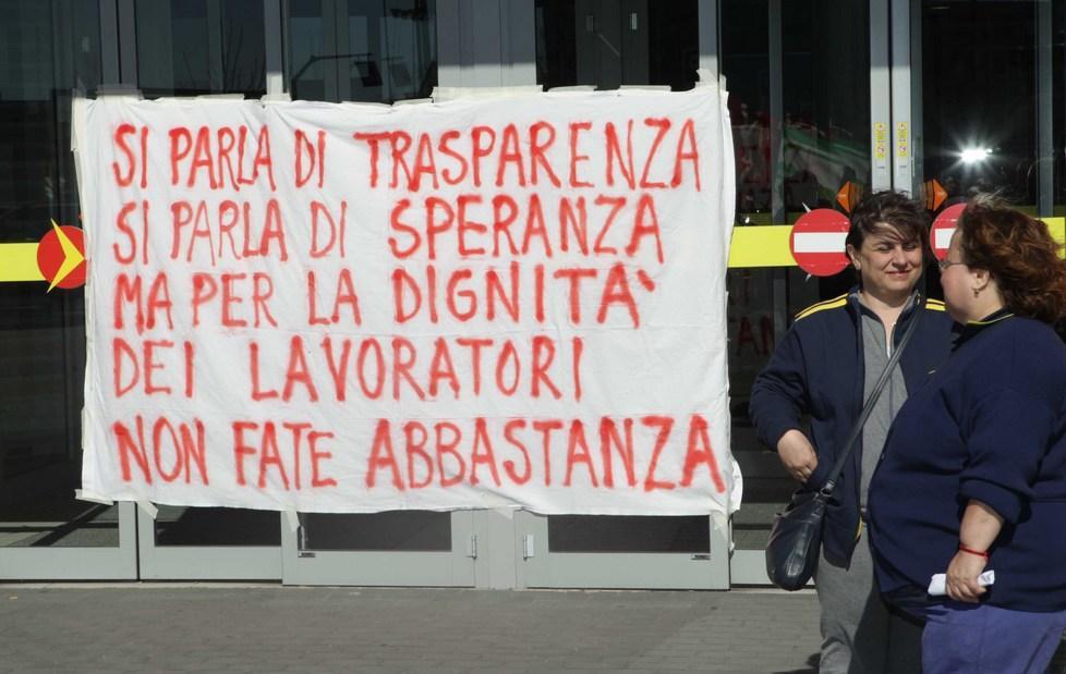 Delegazione a Roma davanti al ministero 