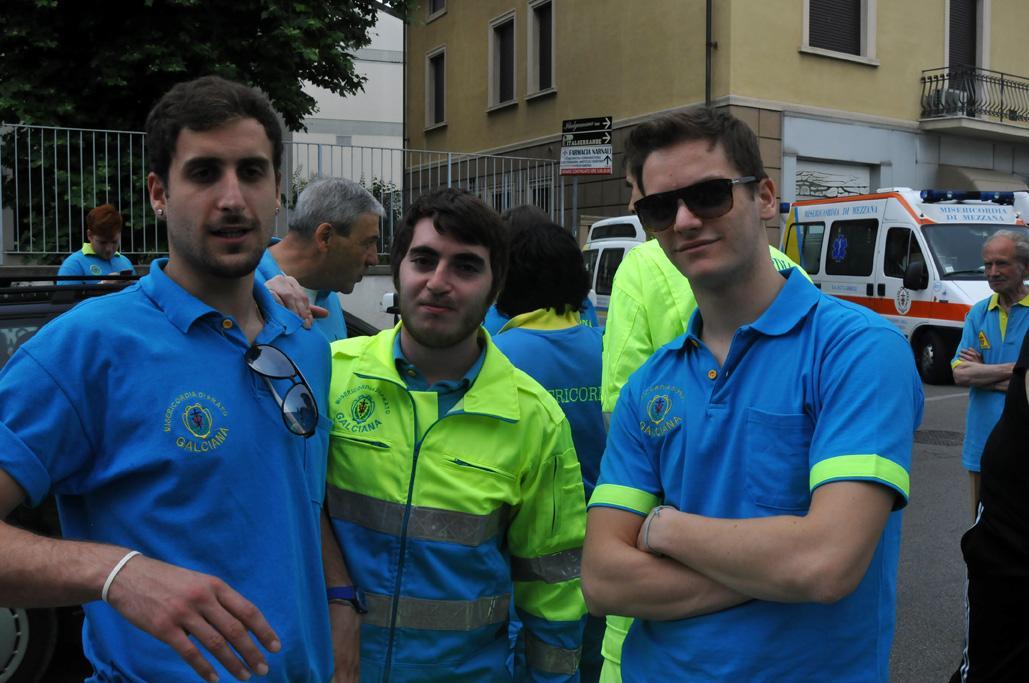 Ragazzi in servizio alla Misericordia di Prato