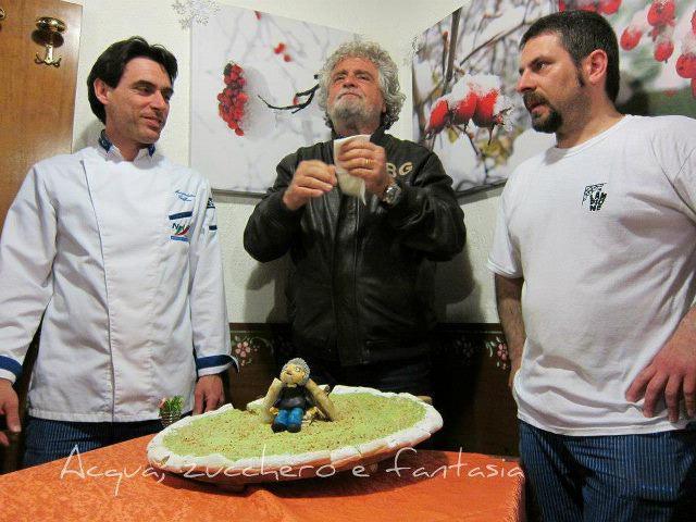 Massimiliano con Beppe Grillo e il titolare di “Al lampione” Antonio Ferraro