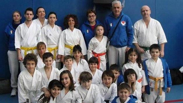 In bella evidenza gli atleti della palestra Shotokan