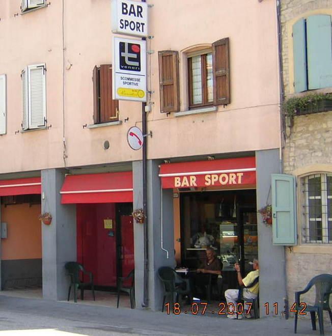 Vezzano, i ladri ritornano al Bar Sport 