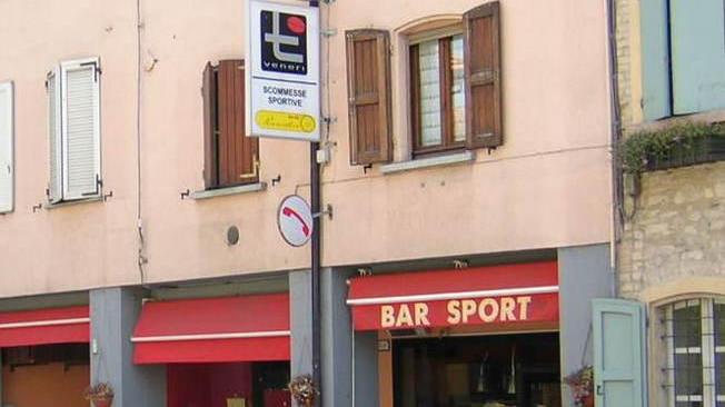 Vezzano, i ladri ritornano al Bar Sport