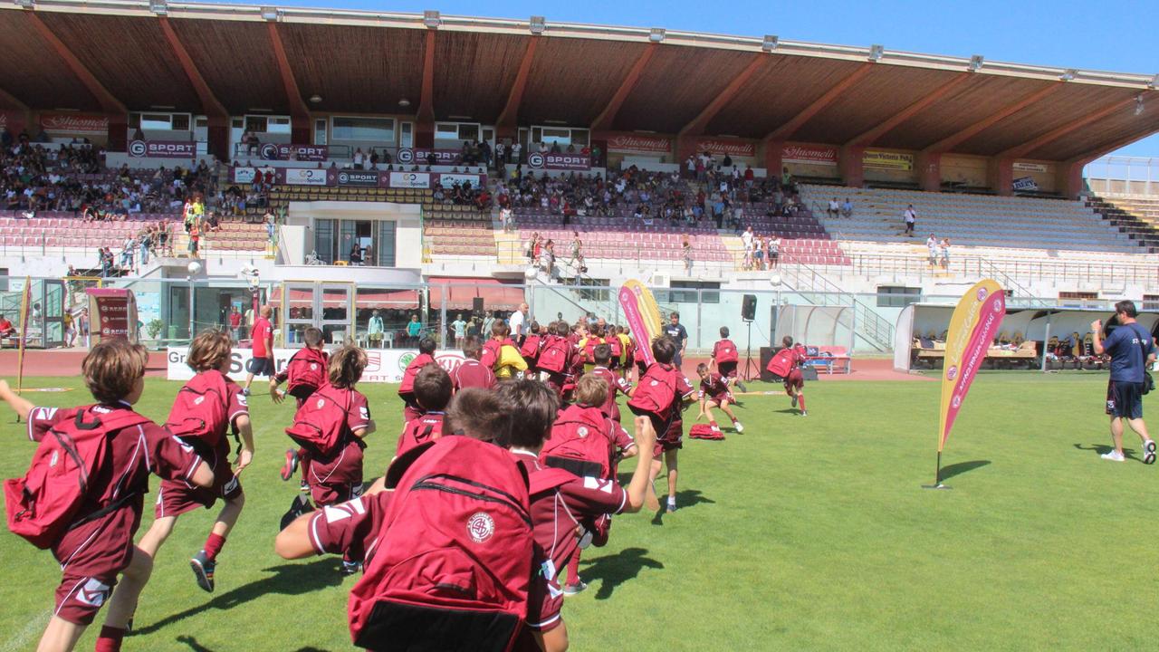 I piccoli calciatori dell'Academy del Livorno