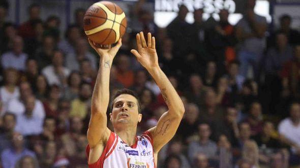 La Grissin Bon tenta il sorpasso alla Reyer