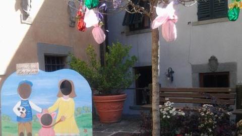 I coniglietti pasquali in legno realizzati dai falegnami di Cutigliano