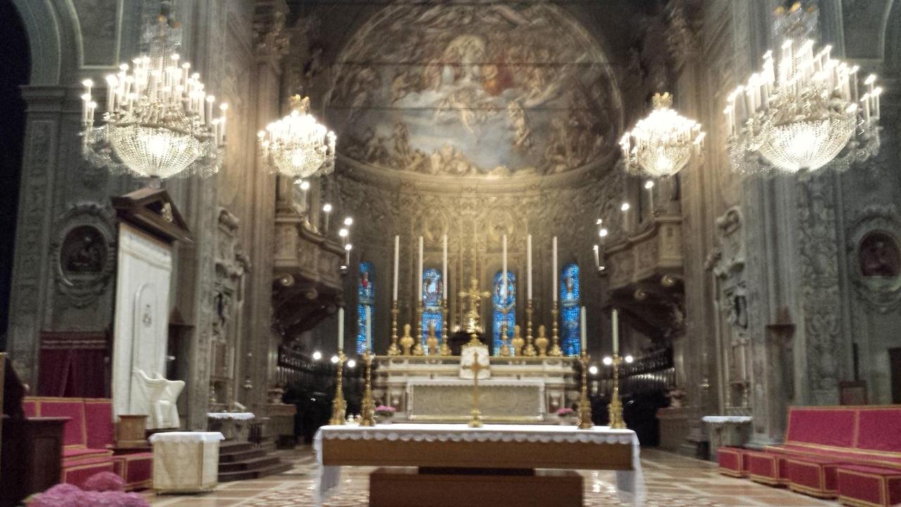 L'interno della Cattedrale di Ferrara