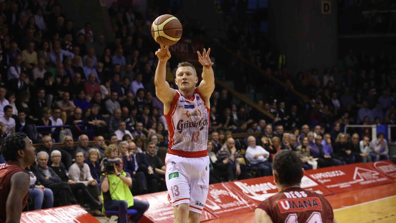 Kaukenas regala big match e secondo posto alla Grissin Bon