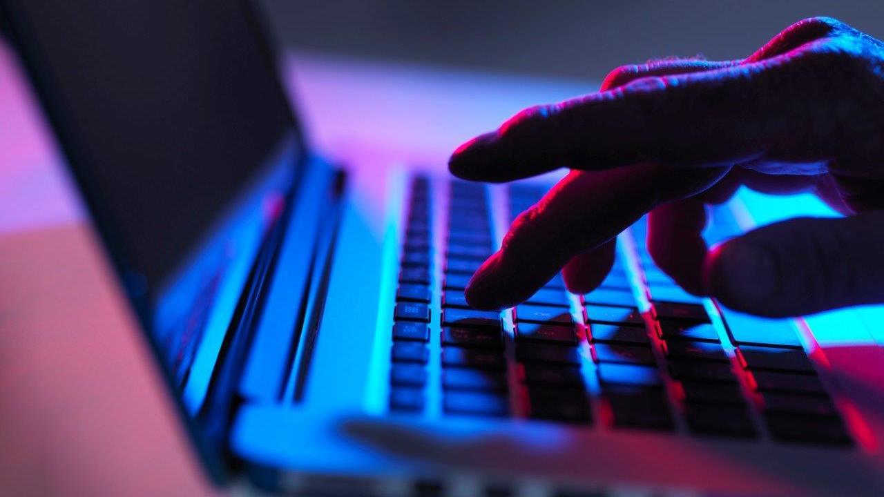 L'editoriale - La vergogna di essere un uomo