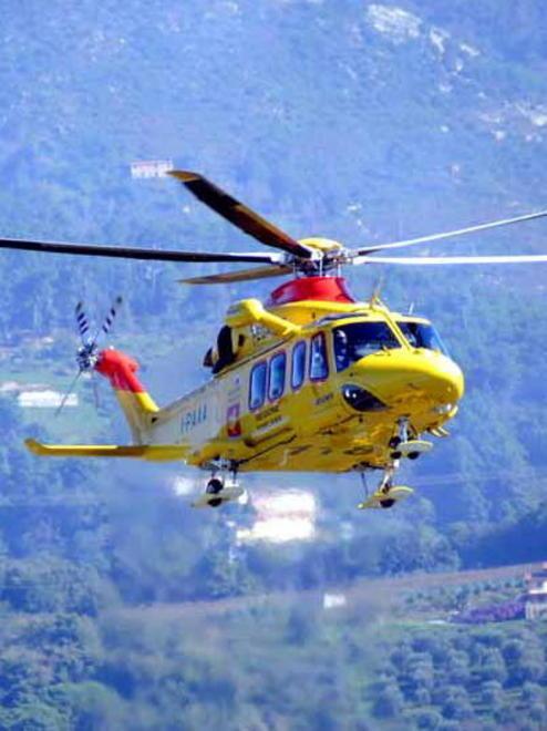 Sbalzata dall’auto, muore bimba di 2 anni 