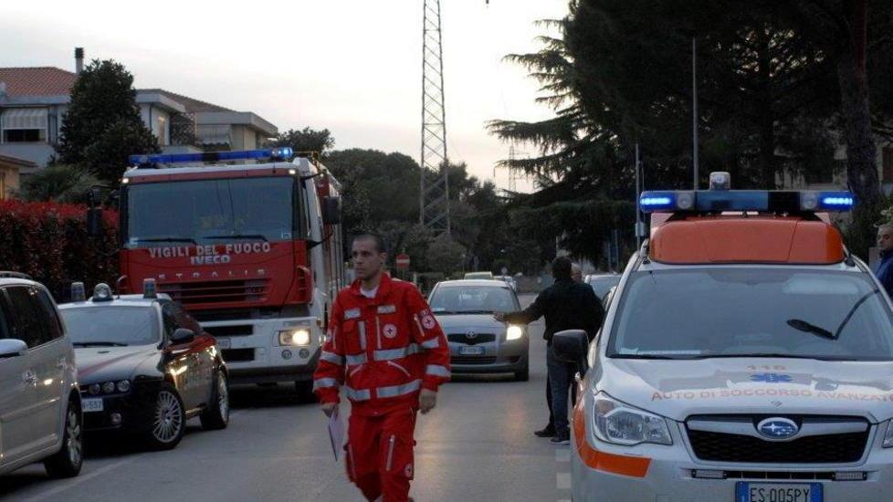 Professionista trovato morto in casa
