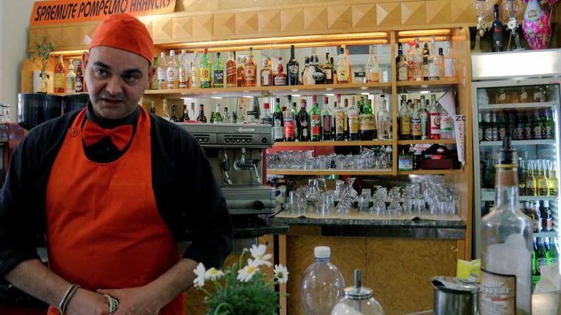 Pasqua choc, chiude il Buffet della stazione Otto lavoratori a casa