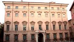 Dietrofront del governo, il Tar resta aperto