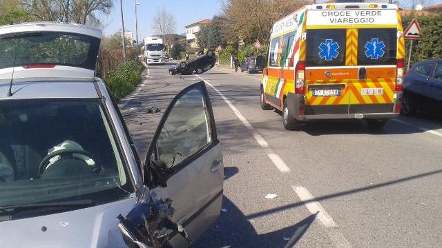 L'incidente sull'Aurelia a Lido di Camaiore