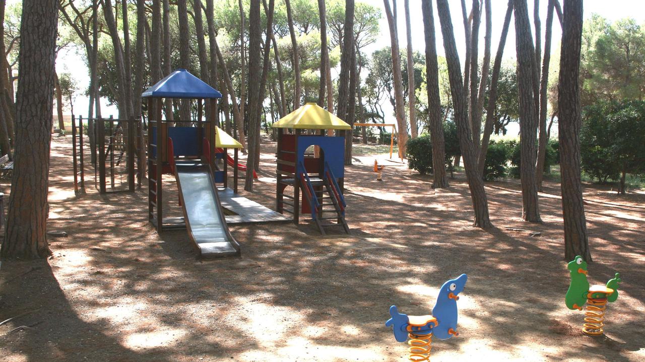 Il parco giochi di pineta Marradi verrà trasferito vicino alla stazione dei carabinieri