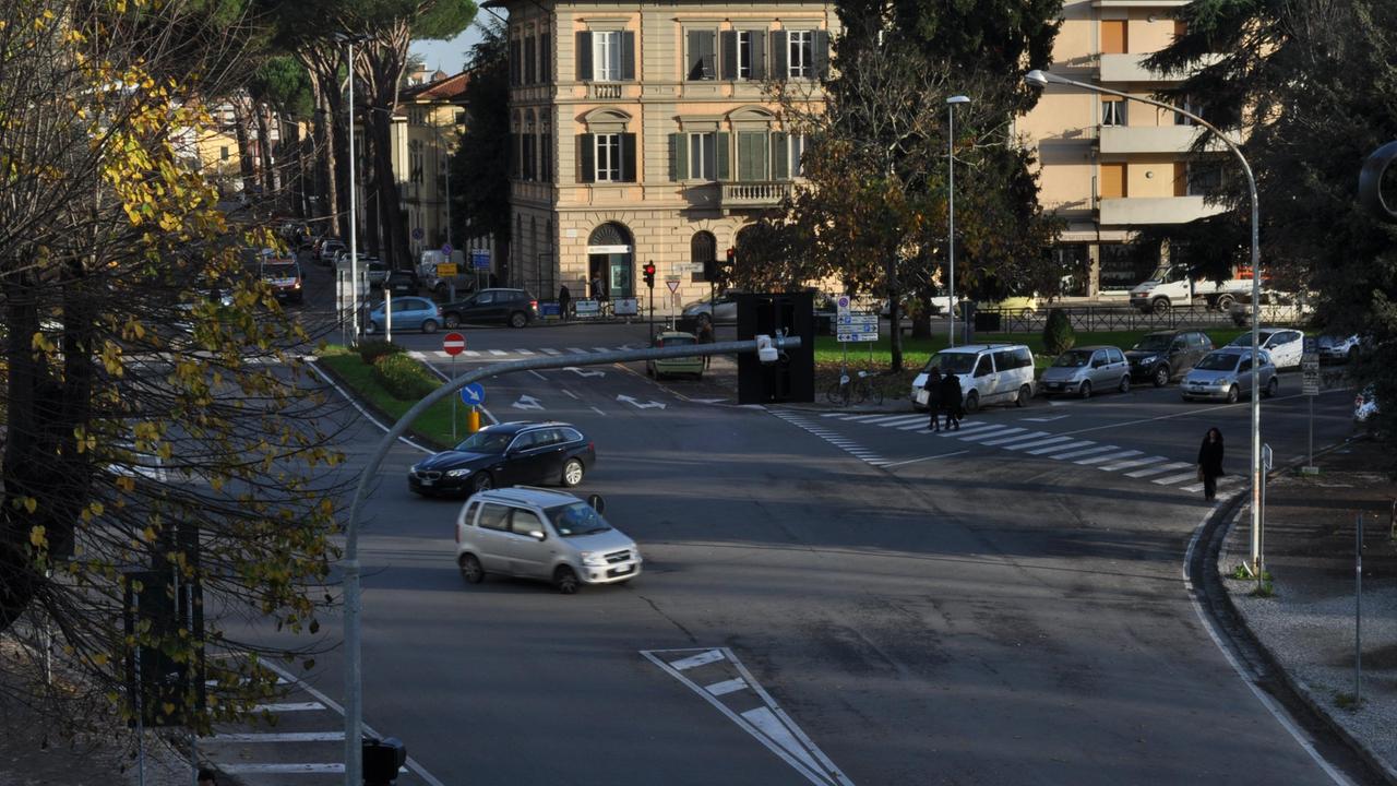 Piazzale don Aldo Mei, dove sarà fatta la rotatoria