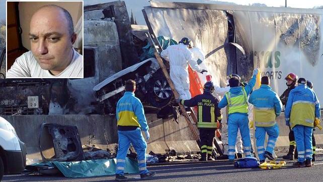 Incidente in A11, rogo dopo lo scontro auto-camion: un morto