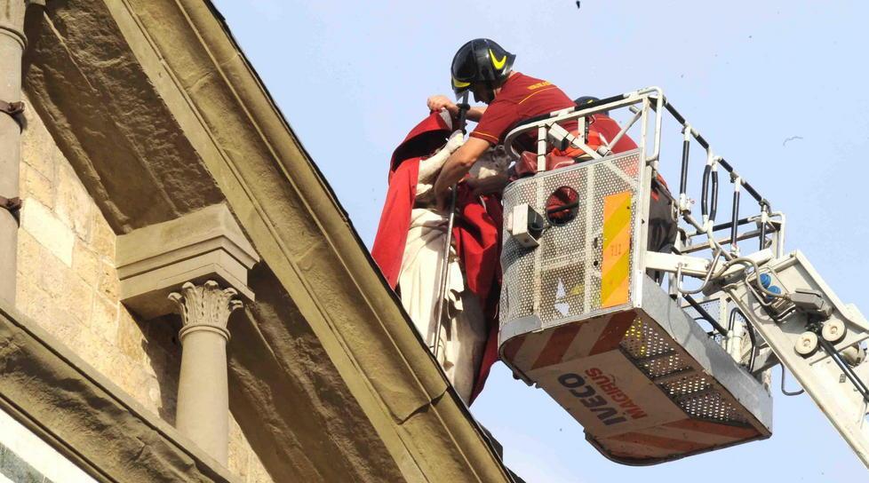 S. Jacopo, polemica per la vestizione nel giorno di Santana