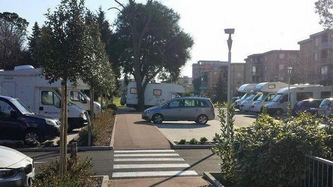 Area di sosta chiusa Camper nei parcheggi