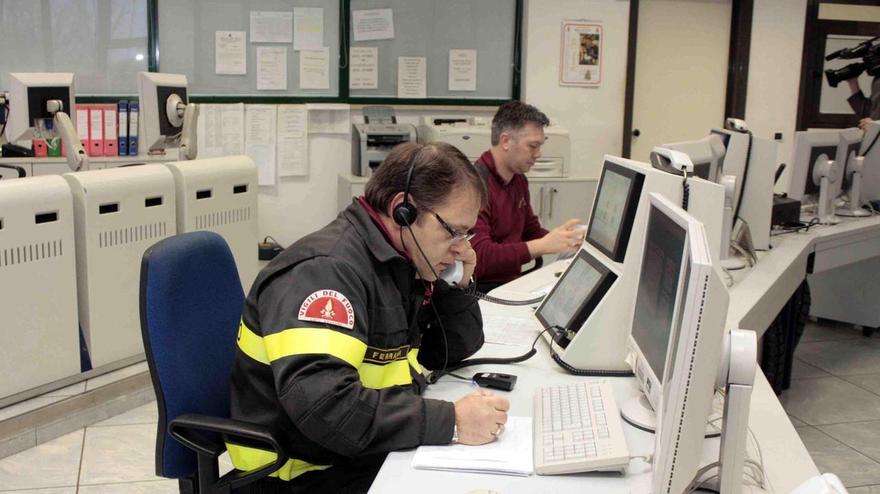 La centrale operativa dei vigili del fuoco