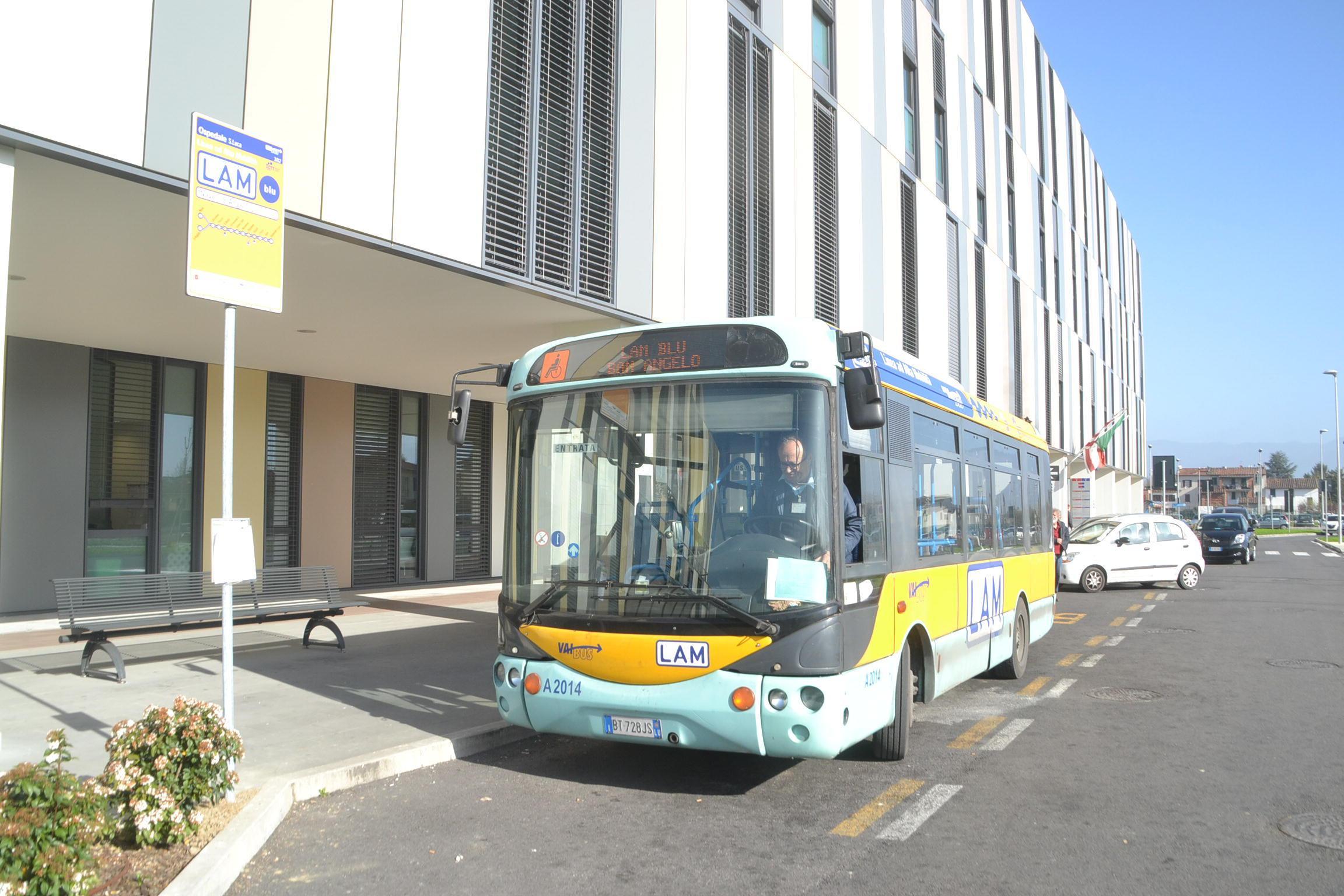 La Lam che arriva all'ospedale