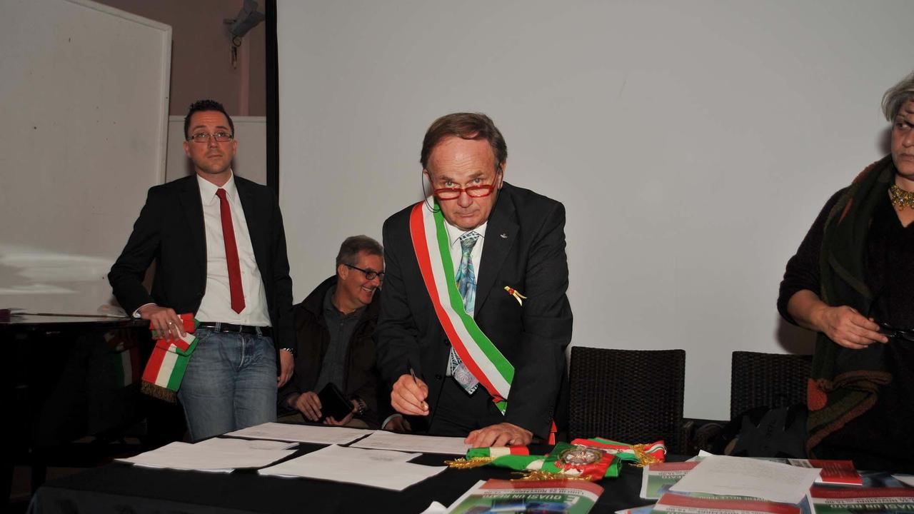 Il sindaco Mario Ferrari