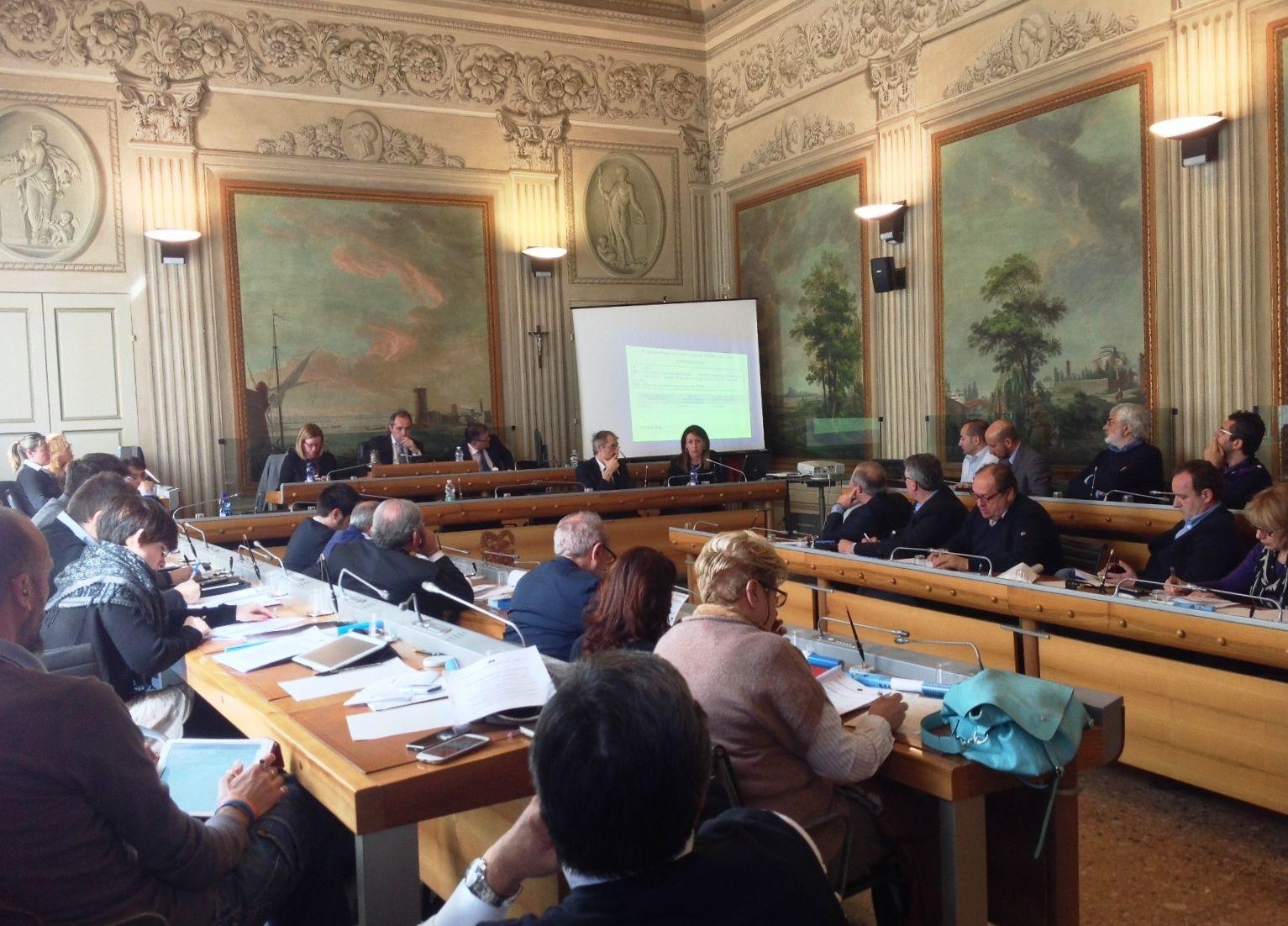 I sindaci reggiani: insufficienti i fondi per l'emergenza black-out e maltempo