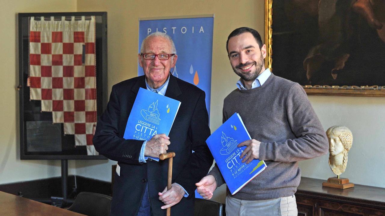 Edoardo Salzano con il sindaco Bertinelli (Foto Gori)