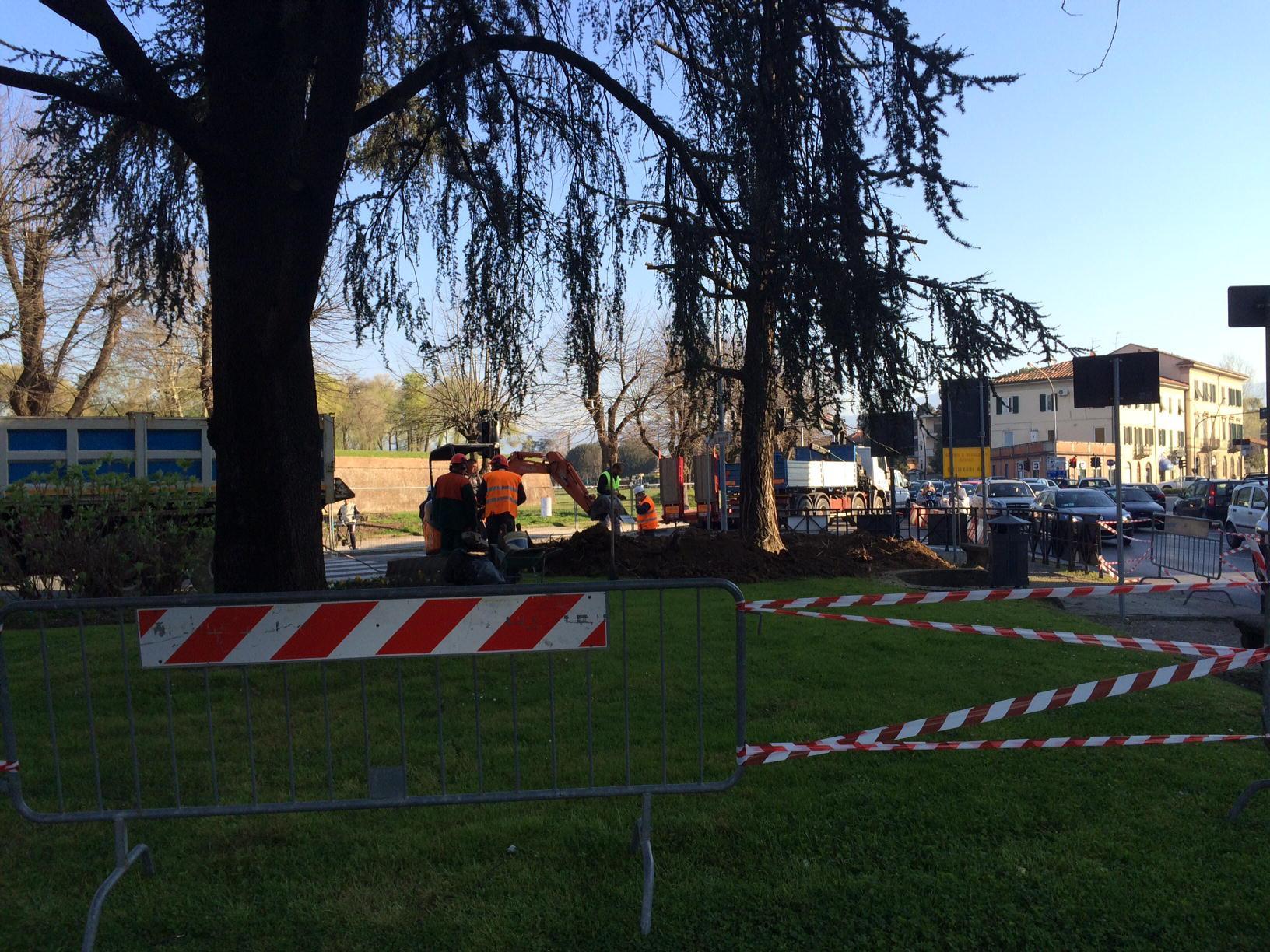 I lavori in piazzale Don Aldo Mei