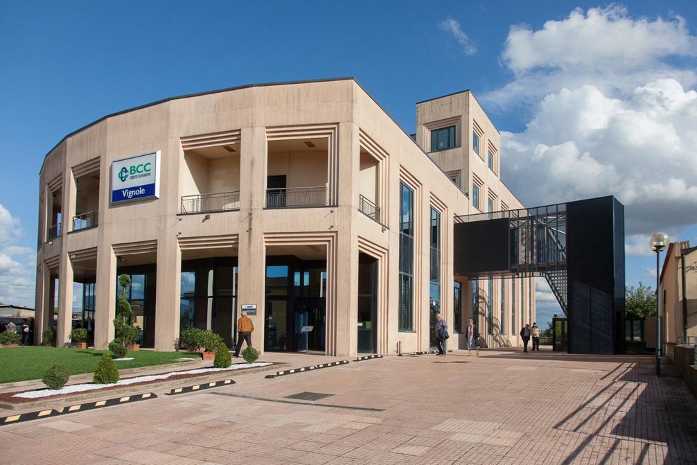 La sede della Bcc di Vignole e Montagna Pistoiese