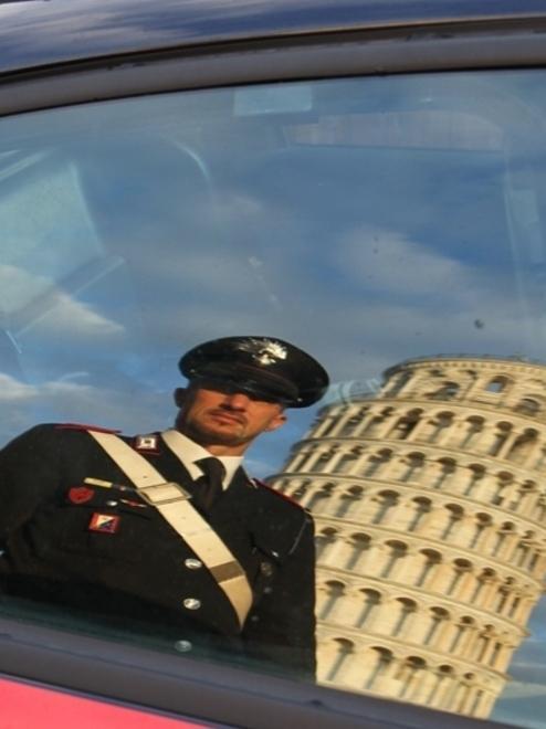 Dopo il colpo fuggì in una via senza uscita 