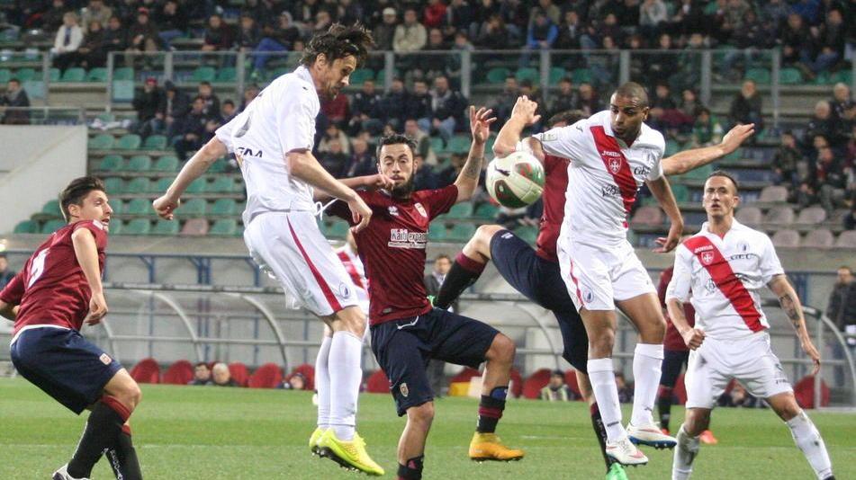 Dico grazie al nuovo mister, per aver restituito dignità a questa squadra