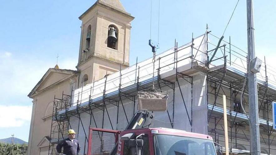 Iniziata la ristrutturazione della chiesa
