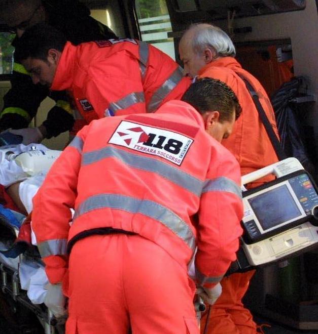 Montese, malore stronca per strada operaio 58enne