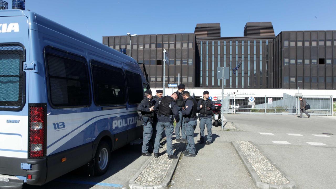 «Minacce e agguati: anche qui in tribunale a Reggio Emilia si rischia»