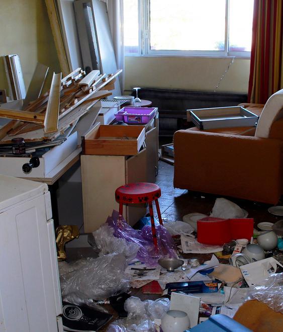 I residenti: «Noi viviamo barricati in casa»
