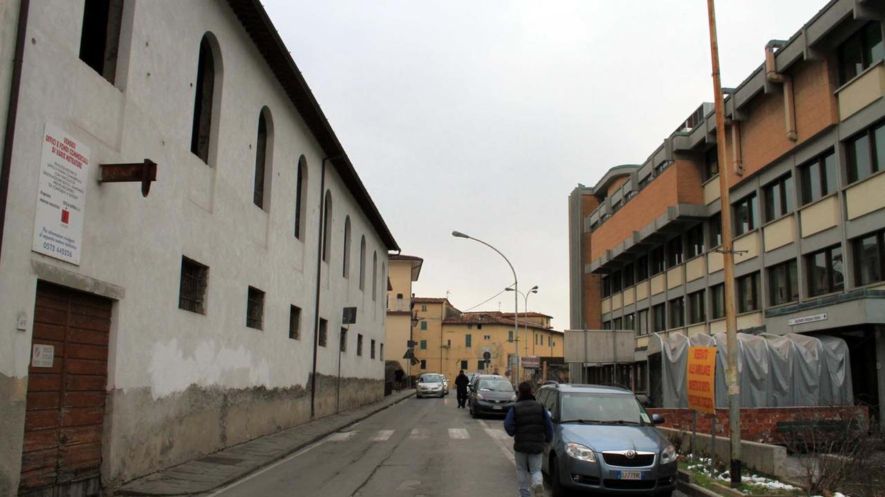 Via Battisti: l'accordo prevederebbe anche una revisione della mobilità nella strada dell'ospedale