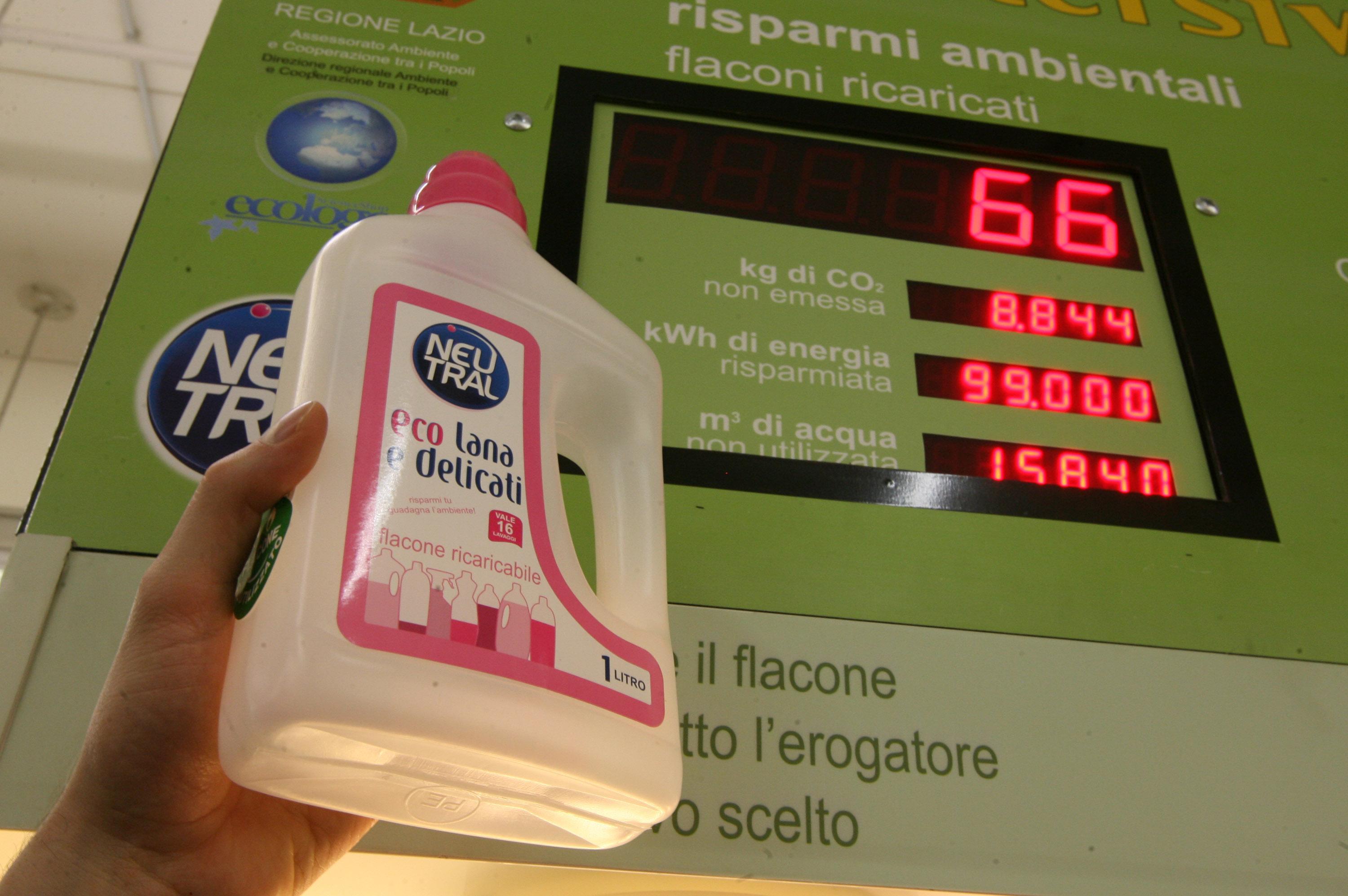 Casalinga ingerisce per errore del detersivo