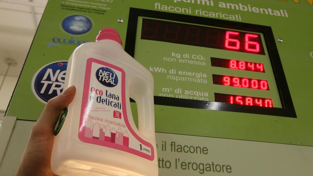 Casalinga ingerisce per errore del detersivo