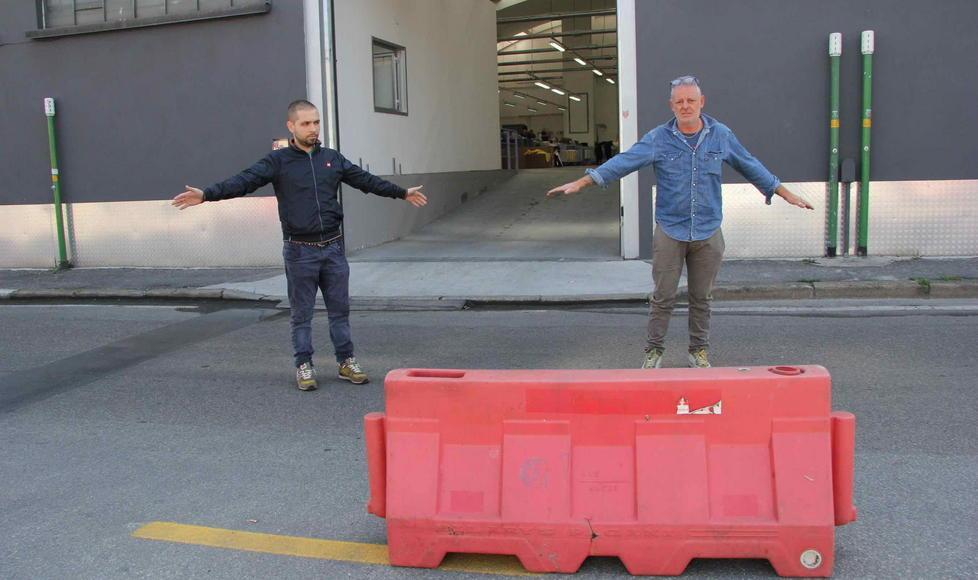 Un doppio senso che crea caos 