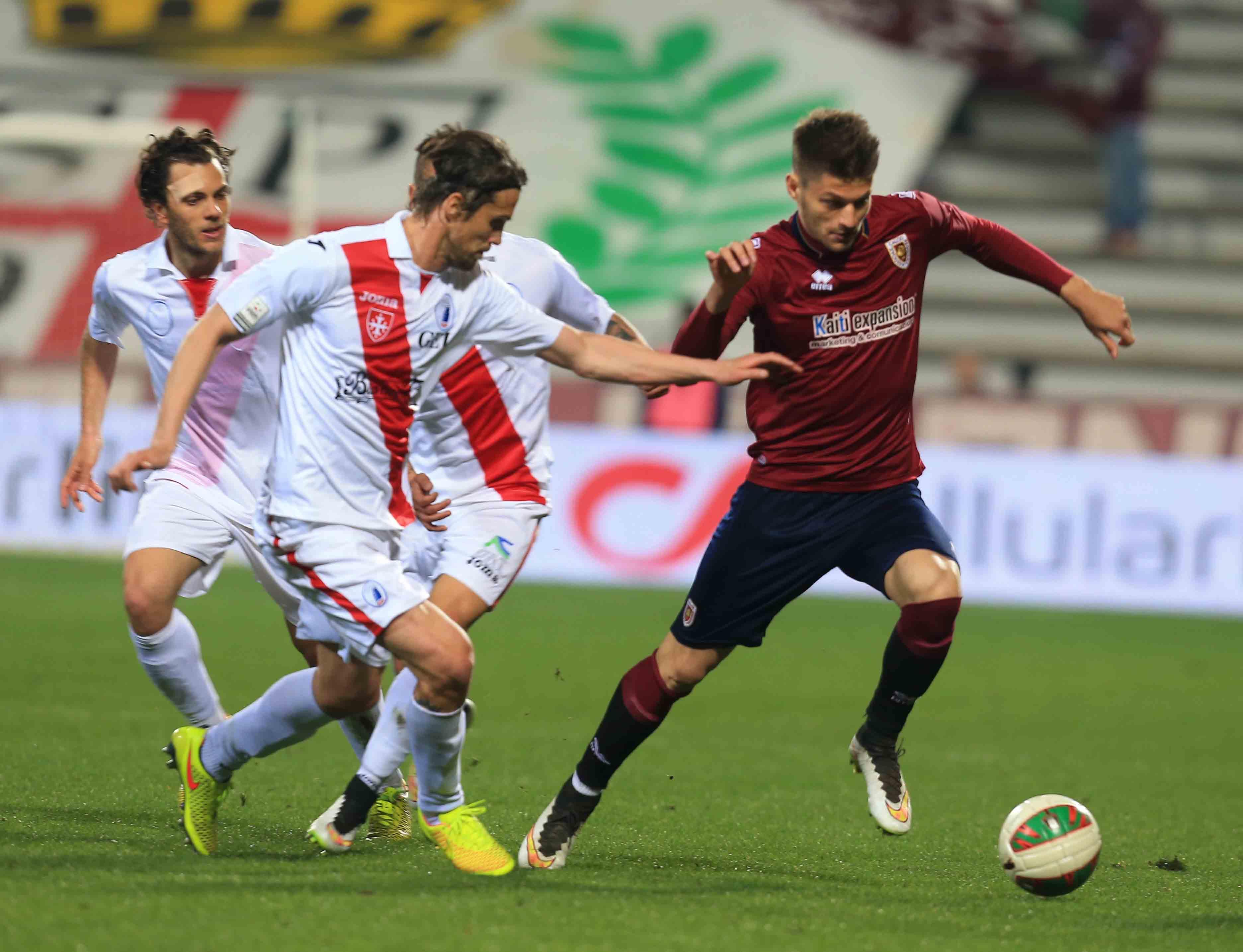 La Reggiana deve battere la Carrarese per centrare i play off 