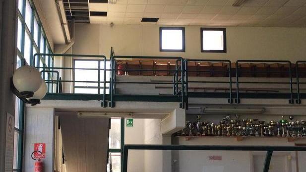 Bocciodromo, tribuna inagibile