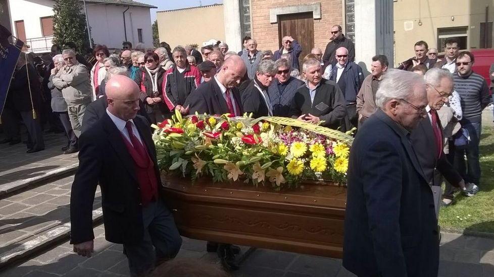 Scortichino, addio a Poletti tra le note
