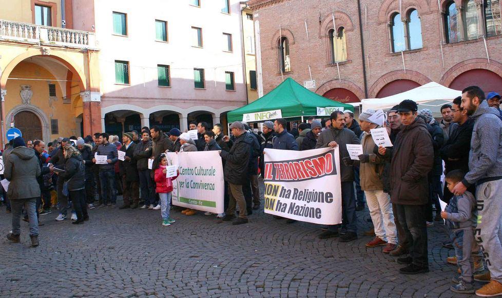 «Basta alle persecuzioni su base etnica o religiosa» 