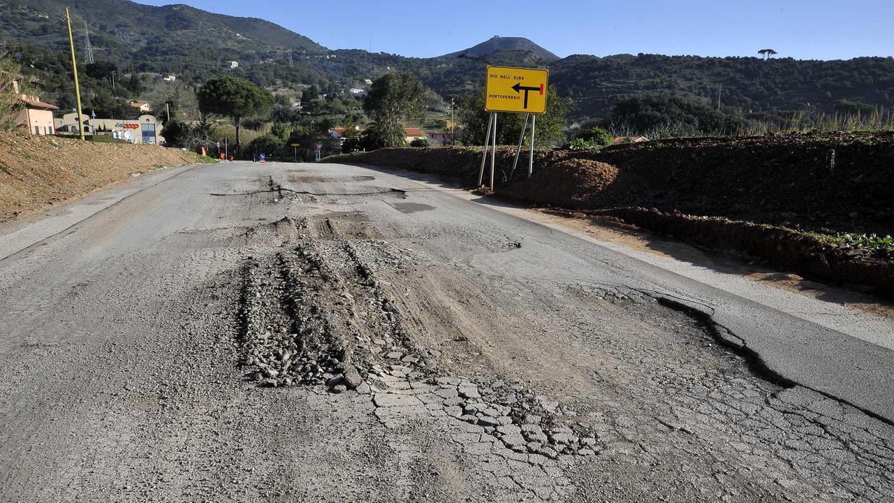 Le attuali condizioni della bretella di Rio Marina