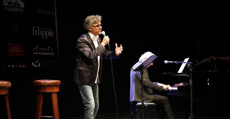 Musica e emozioni sul palco con “Due voci e una chitarra”