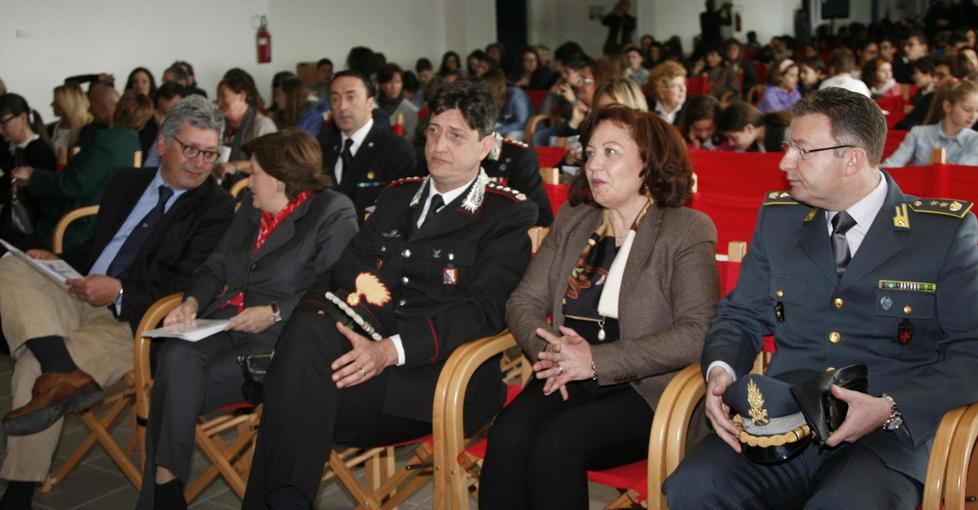 Studenti e prof a confronto con le istituzioni sulla legalità