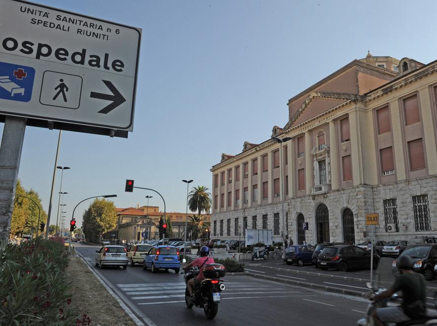 I 5 Stelle: abolire la società della Salute 