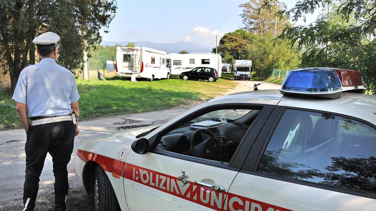 Un controllo della polizia municipale di Pistoia